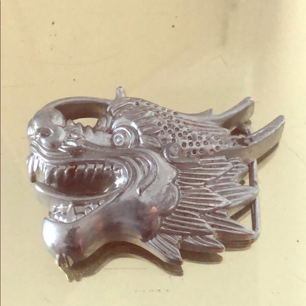U marked DRAGON belt buckle- GUCCI-esque!